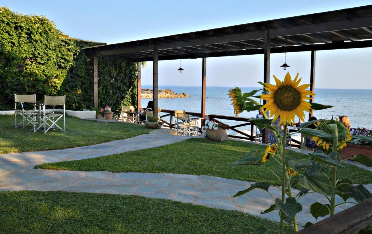 Maria'S Studios Agios Georgios  ภายนอก รูปภาพ